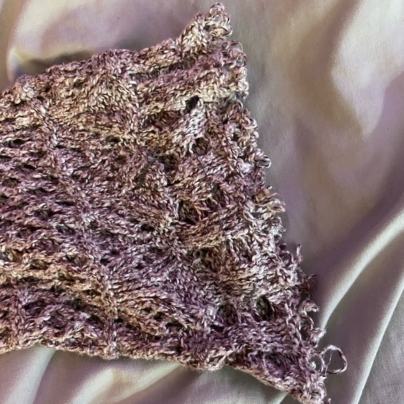 cropped raw-edge hollister sweater - Picture 3 of 3